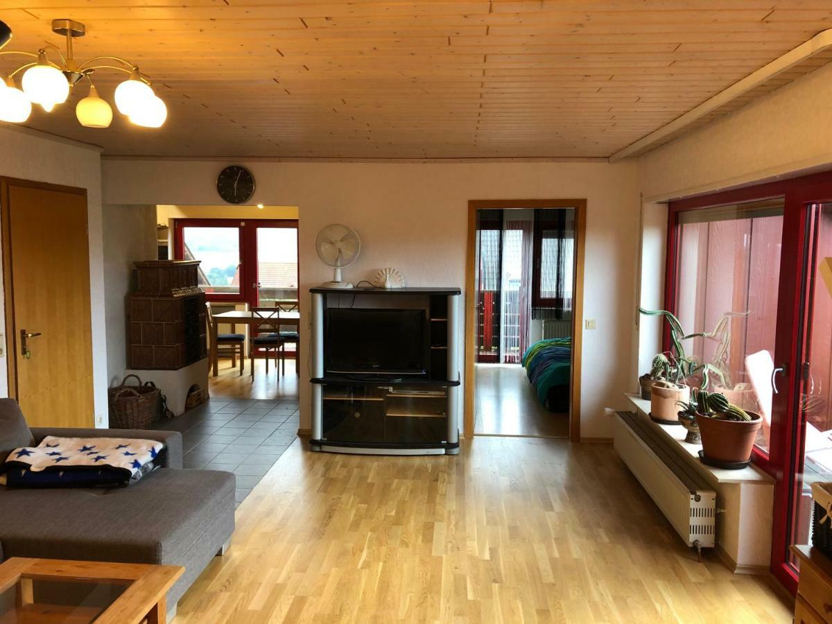Natuerlicher Holzkomfort Im Hessischen Kegelspiel Hünfeld Exterior foto